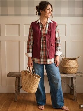 Duluth Trading Co Cotton Outdoor Plum Zip-Front Work Vest Medium